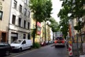 Einsatz BF Baum umgestuerzt Koeln Kalk Eythstr P27